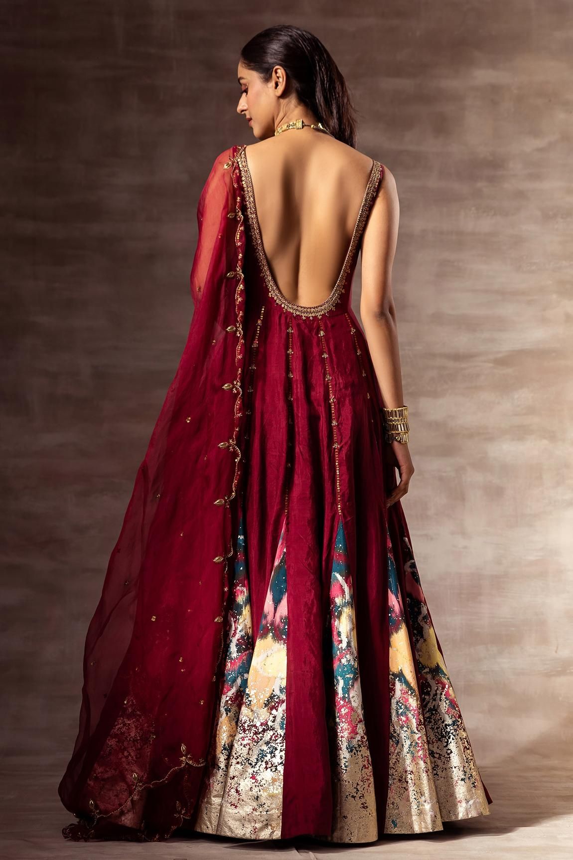 embroidered bridal lehenga