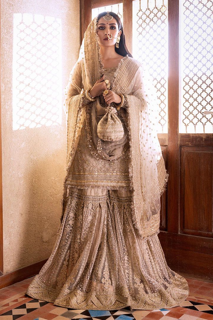 embroidered bridal lehenga