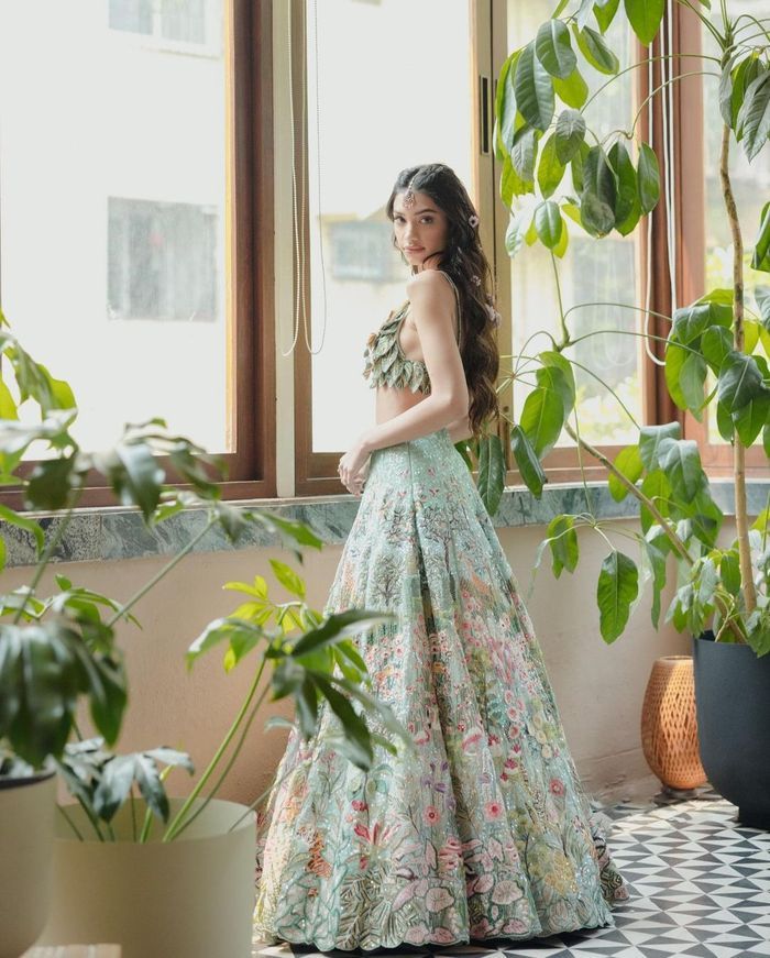 Ananya Pandey’s Cousin Alanna’s Mehendi Was An Ethereal Affair