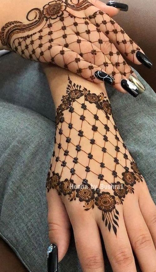 Henna design