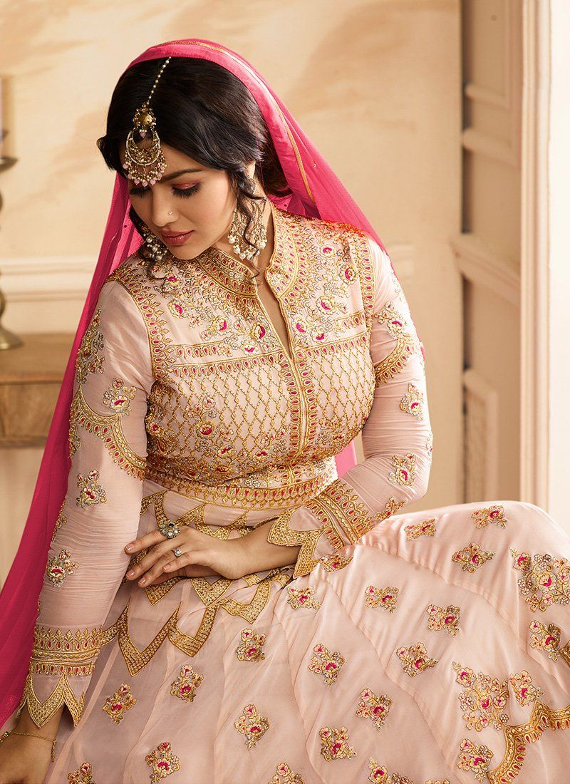 embroidered bridal lehenga