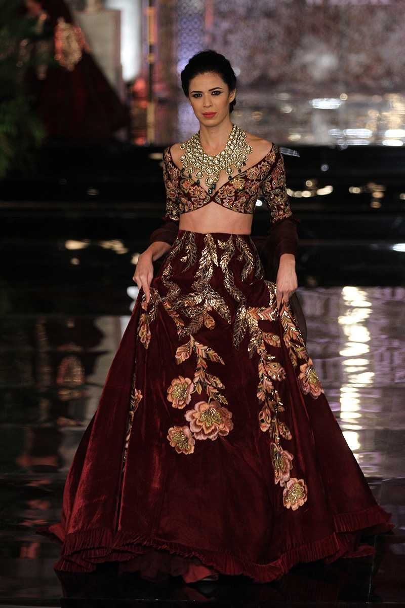 embroidered bridal lehenga