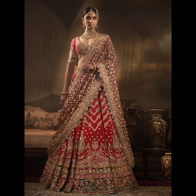 embroidered bridal lehenga