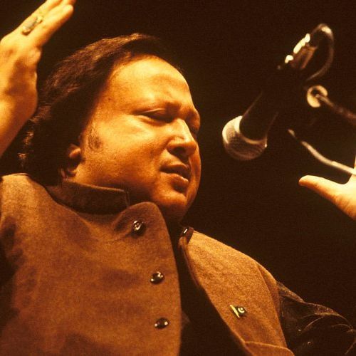 Aap Se Milke Hum Kuch Badal Se Gaye (The Legend Nusrat Fateh Ali Khan) Best Of The Best