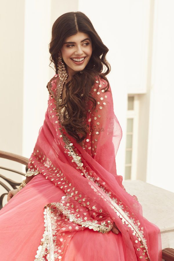 embroidered bridal lehenga