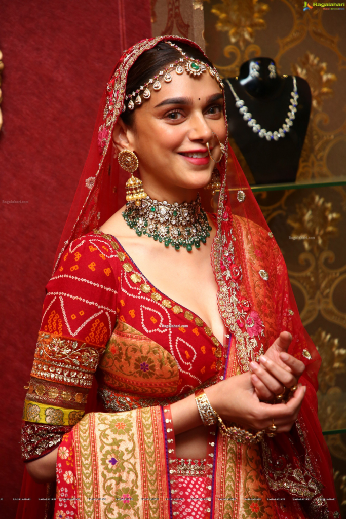 Aditi Rao Hydari at Shaadi by Marriott at Hyderabad Mariott Hotel HD Gallery, Images