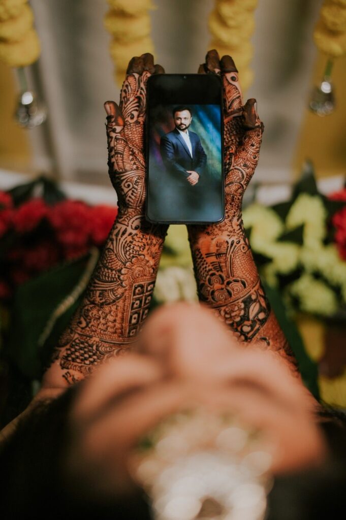 Bride Mehndi Photoshoot idea