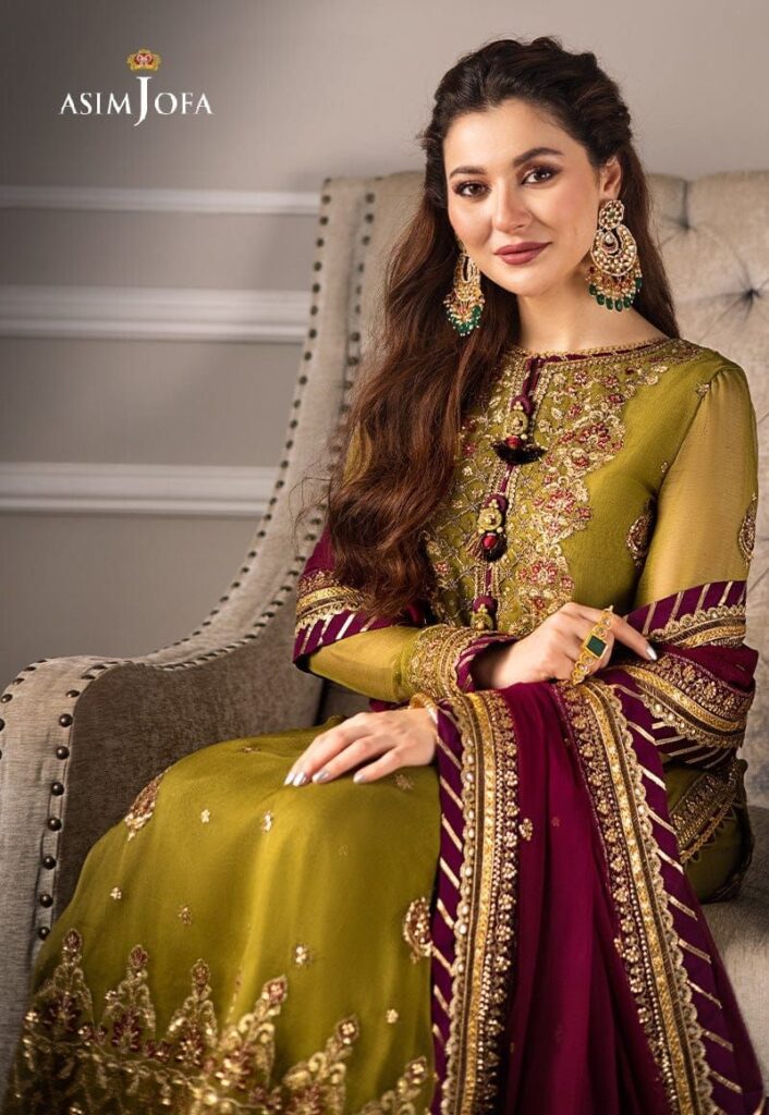 Chiffon Chic; Embroidered Elegance with Sequins, Threadwork, Pakistani Indian Dress Perfect for Mehndi Wedding Party Wear