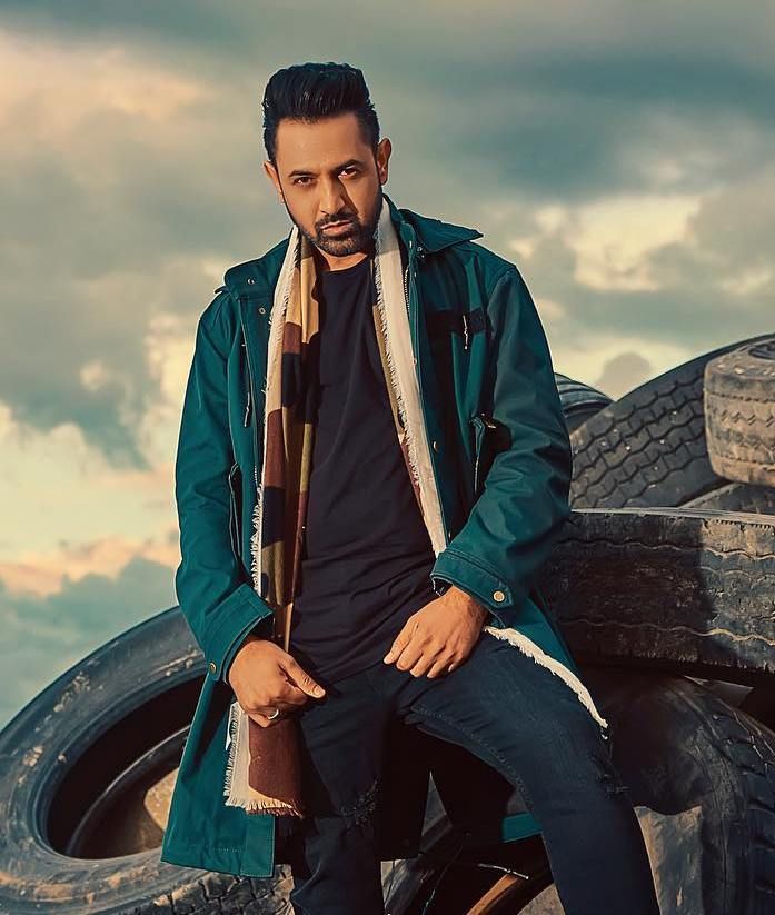 Gippy Grewal Birthday, Real Name, Age, Weight, Height, Family, Facts, Contact Details, Wife, Children, Bio & More