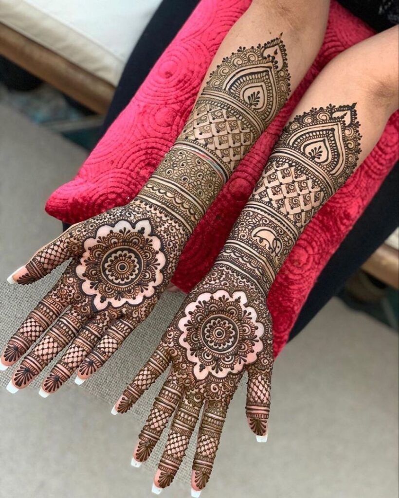 Innovative Mehendi Design