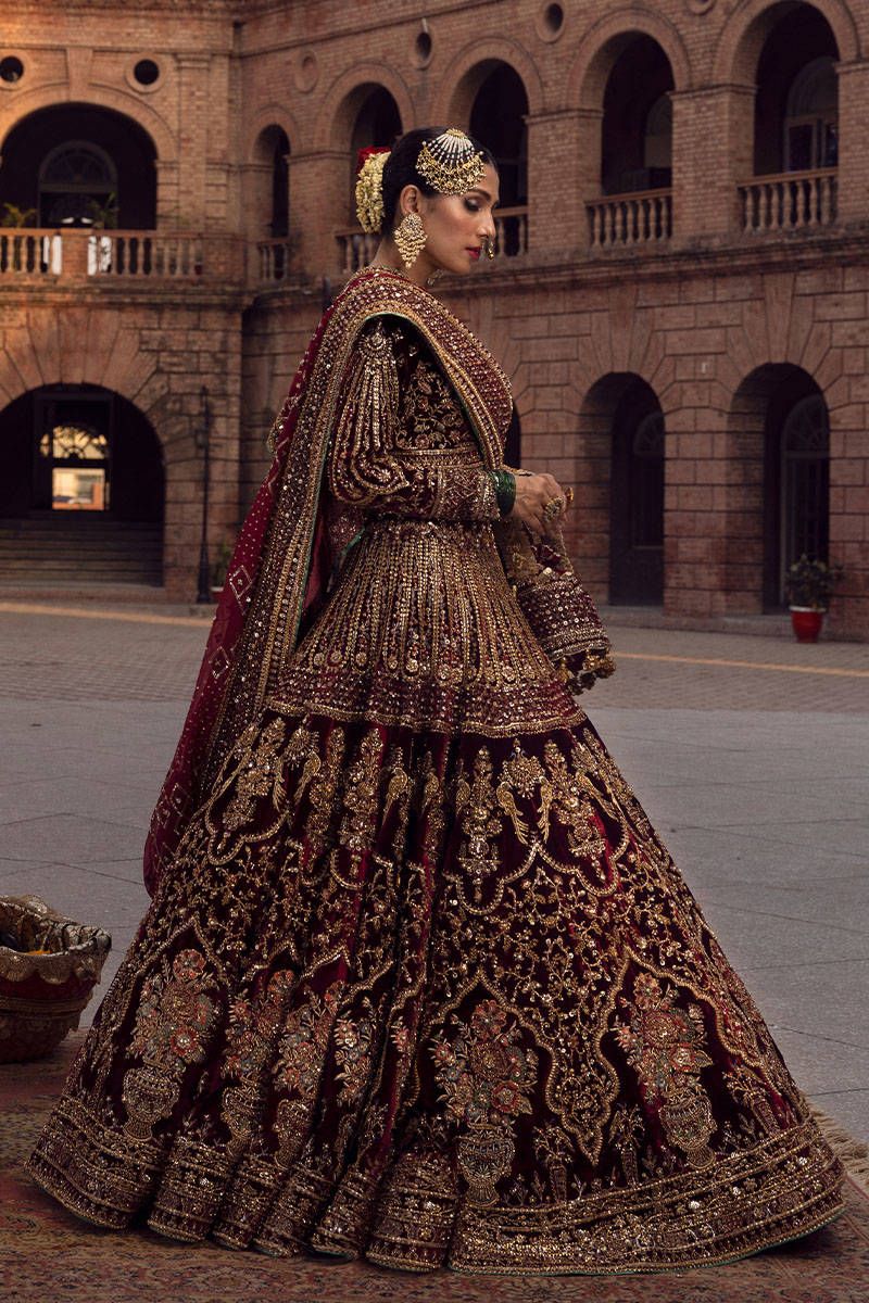 embroidered bridal lehenga