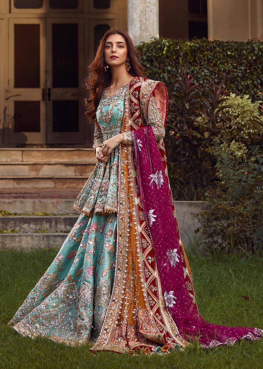 embroidered bridal lehenga