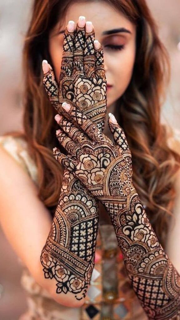 Mehendi Poses For Bride