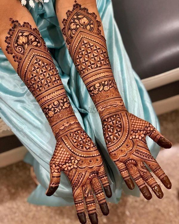 Modern bridal mehndi designs.