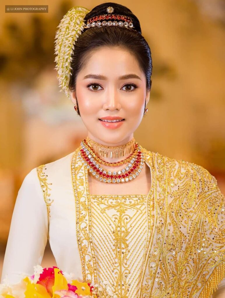 Myanmar Traditional Wedding Dress