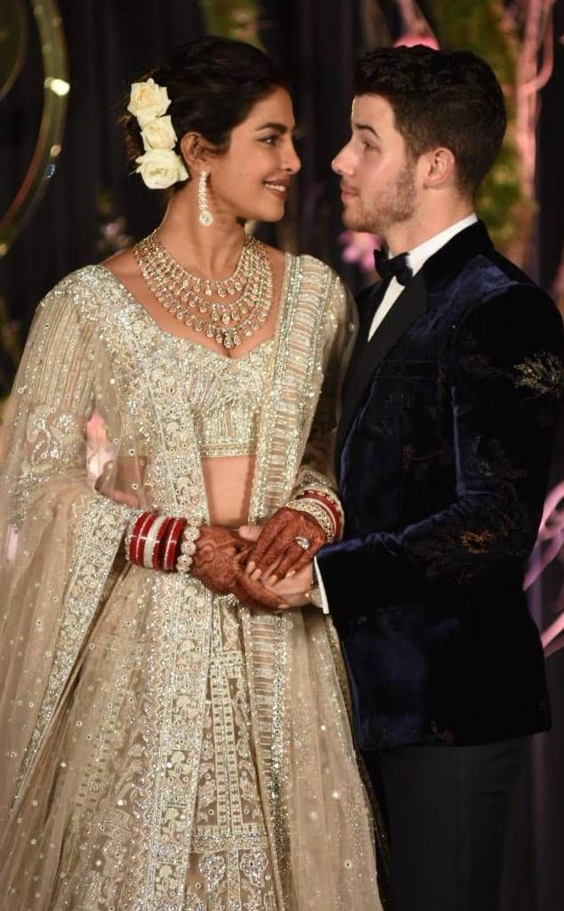 Nick Jonas and Priyanka Chopra Are a Vision of Love at Post-Wedding Reception – E! Online