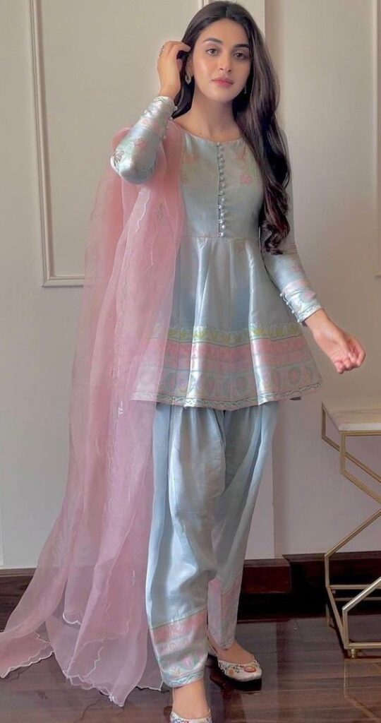 Pinkalicious – Pakistani Designer Outfit by Haniya Jibran