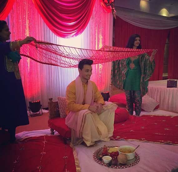 Revealing Exclusive Details Of Arpita Khan And Aayush Sharma’s Wedding