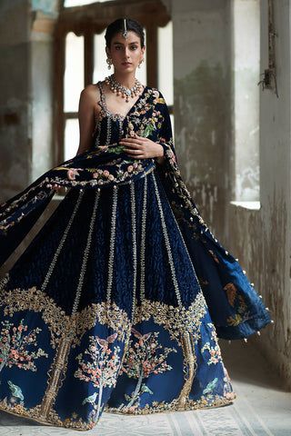 embroidered bridal lehenga