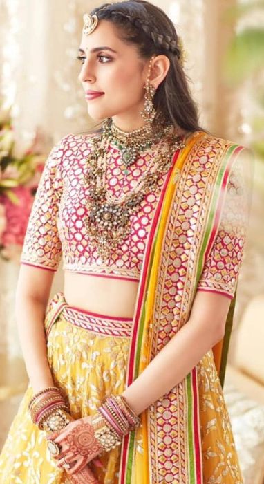 embroidered bridal lehenga