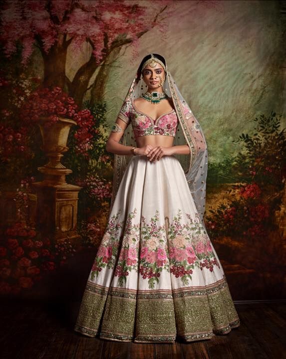 embroidered bridal lehenga