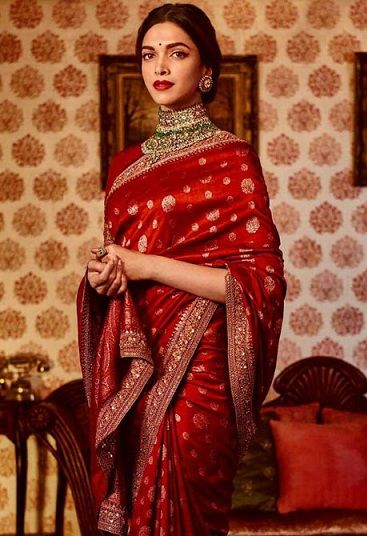 Wedding Sarees – Get The Perfect Bridal Look With These 40 Sarees