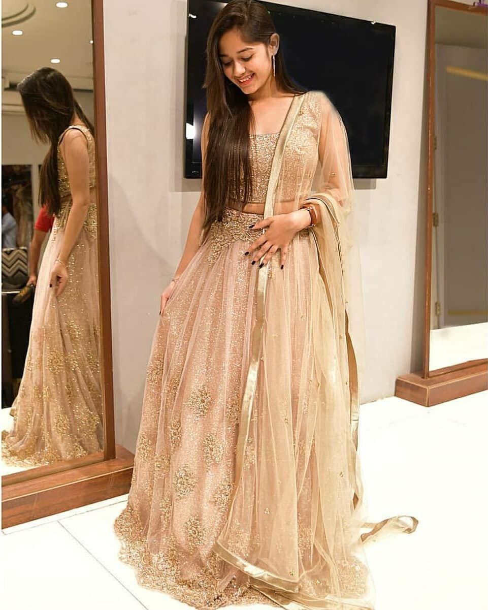 embroidered bridal lehenga