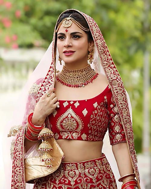 embroidered bridal lehenga