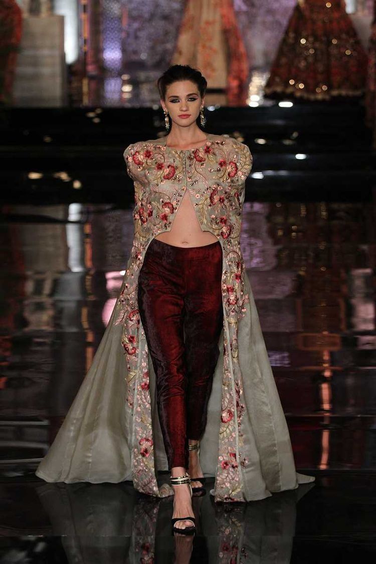 embroidered bridal lehenga