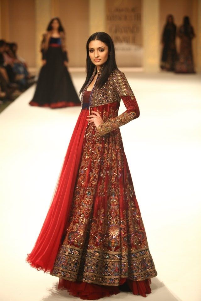 embroidered bridal lehenga