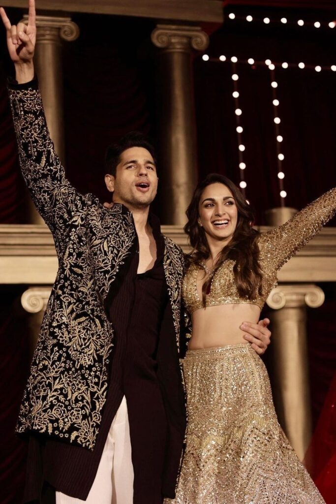 100+ Best Romantic Bollywood Songs to Shortlist for Your Wedding Performance