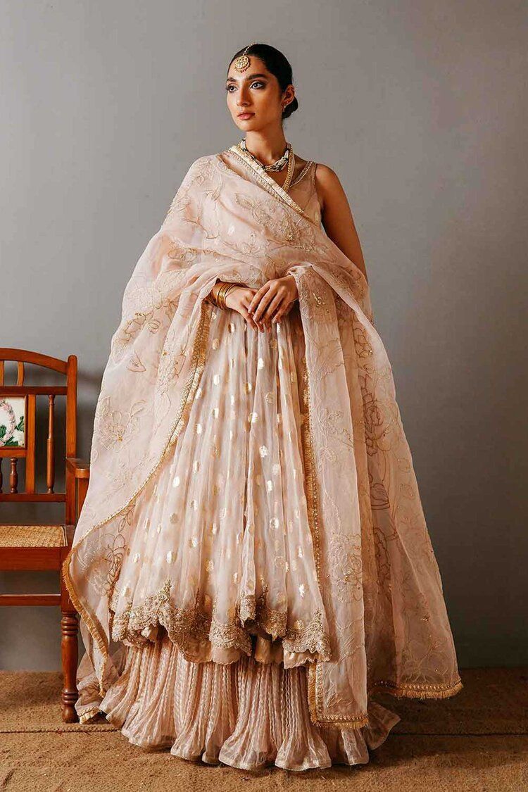 embroidered bridal lehenga