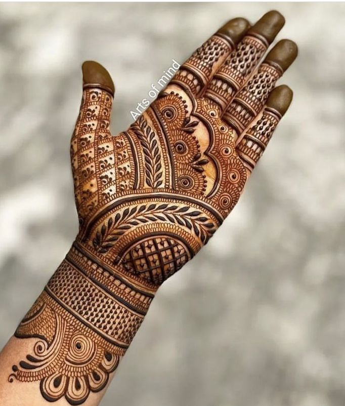 Top 40+ Easy and Simple Mehndi Design Ideas for 2023