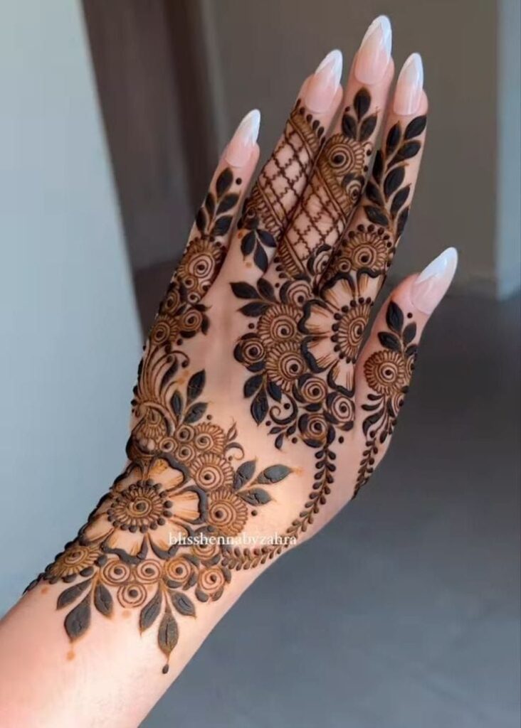 Best 11 rose mehndi design video hope you will like it – SkillOfKing.Com | Henna tattoo designs, Latest arabic mehndi designs, Henna tattoo hand