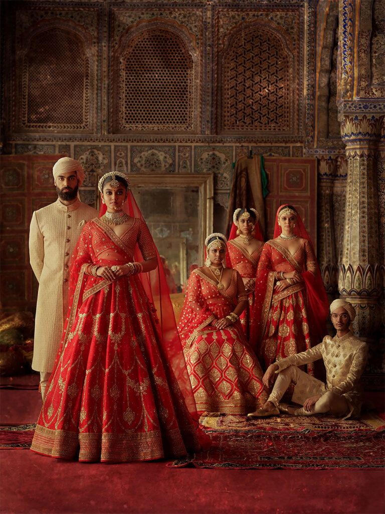 “Mumbai Stories”: Photographer Tarun Khiwal Perfectly Captures Traditional Indian Bridal Fashion With Modern Aesthetic – Design You Trust