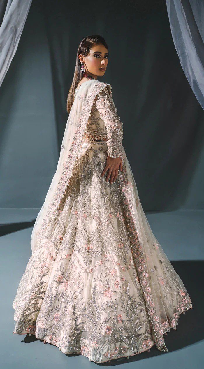 embroidered bridal lehenga