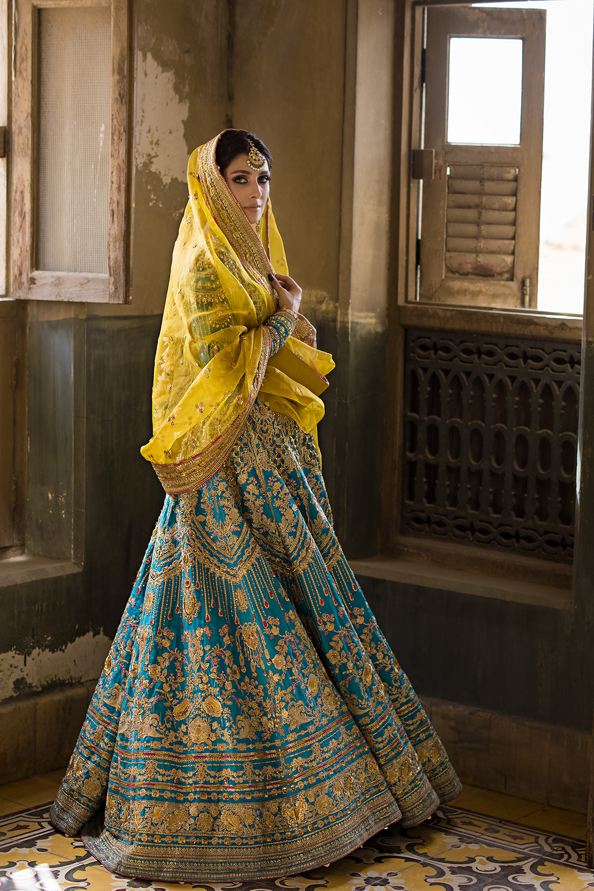 embroidered bridal lehenga