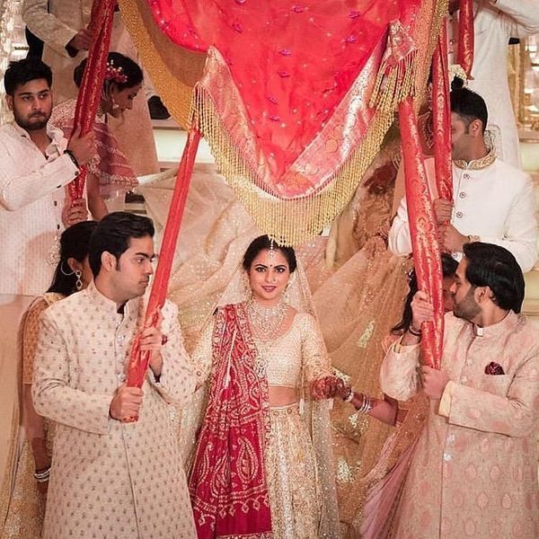 Here’s What (& Who) Isha Ambani Wore At Each Of Her Wedding Functions!