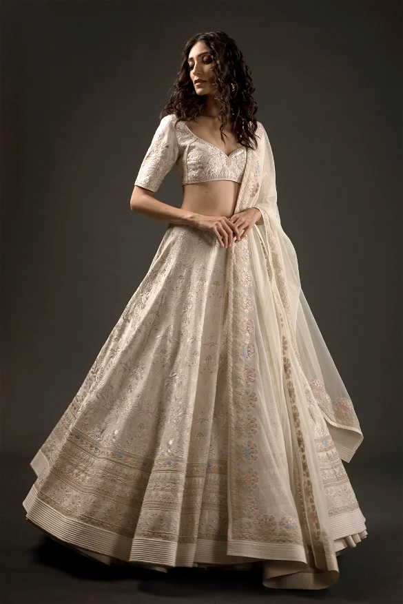 embroidered bridal lehenga