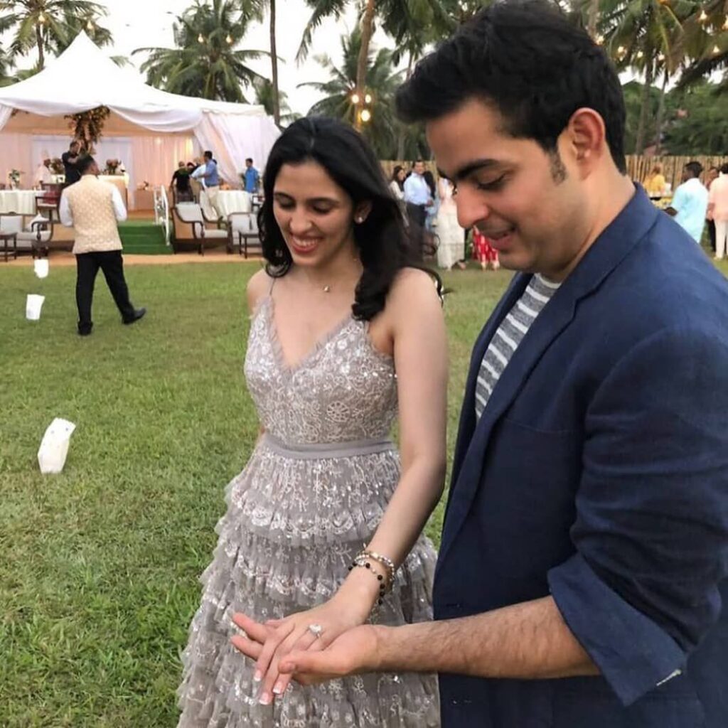 Akash Ambani & Shloka Mehta Make The Most Stylish Celeb Couple At Their Mehendi