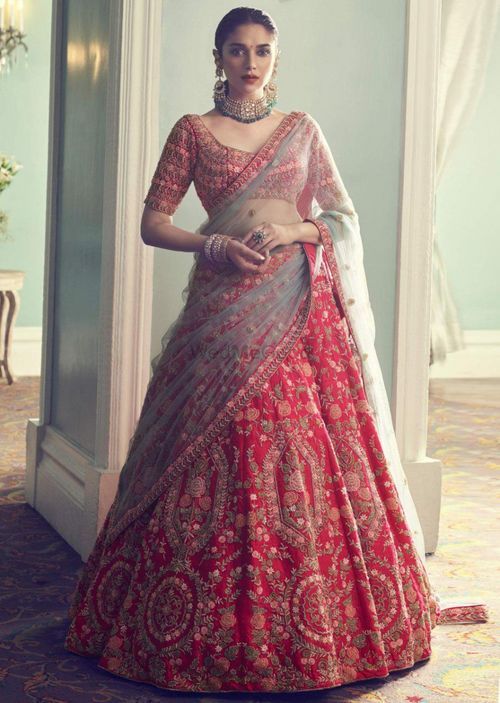 embroidered bridal lehenga