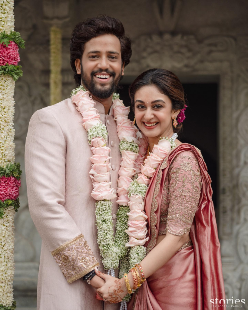 Aishwarya Arjun -Umapathy Ramaiah get engaged! – South India Fashion