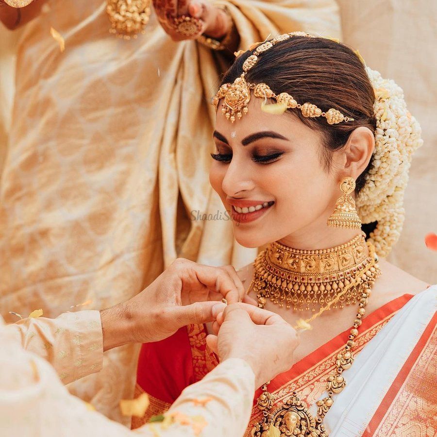 #JustMarried: Actress Mouni Roy ties the knot with Suraj Nambiar in Goa! | ShaadiSaga