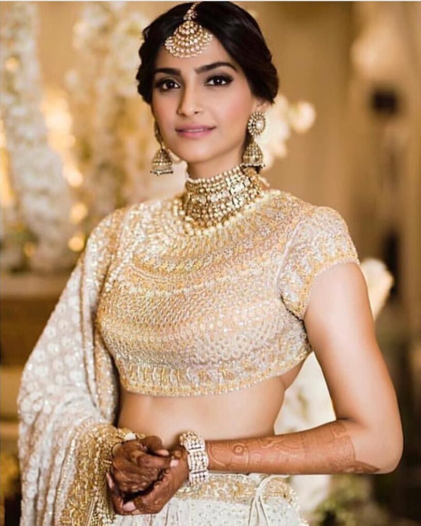 Sonam Kapoor Wedding Pics – Engagement and Wedding Pictures