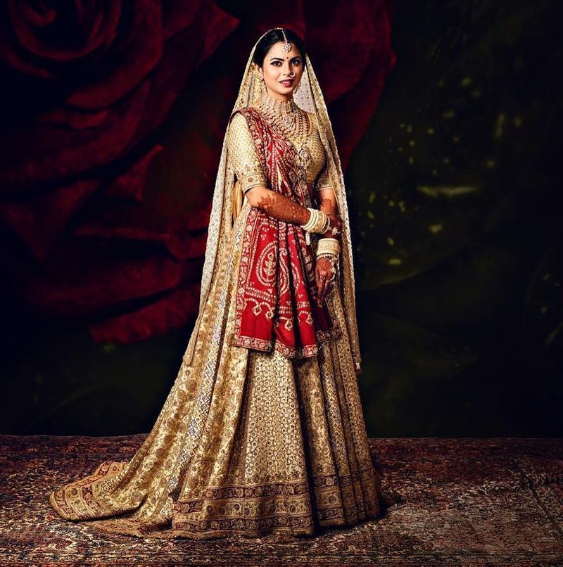 Here’s What (& Who) Isha Ambani Wore At Each Of Her Wedding Functions!