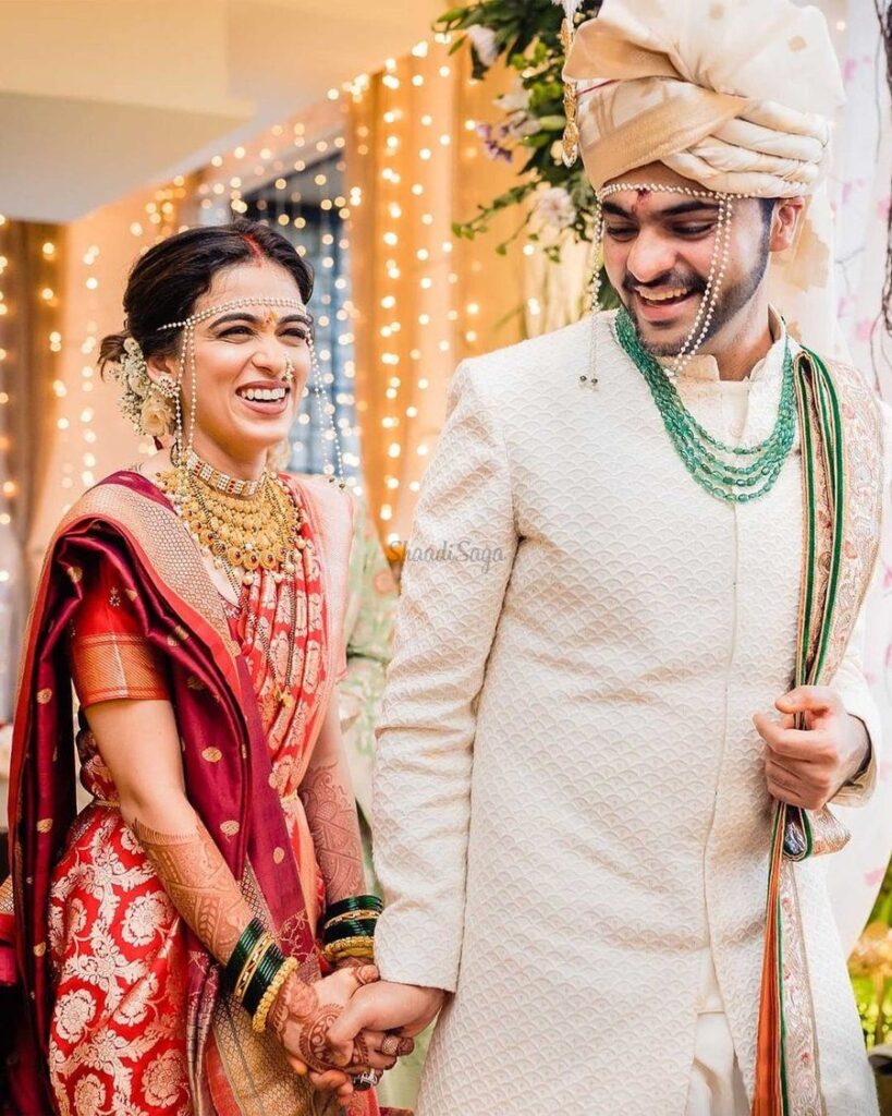 31+ Mundavalya Designs We Spotted On Maharashtrian Brides