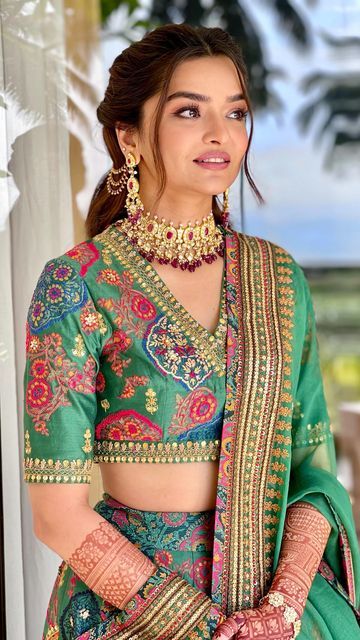 embroidered bridal lehenga