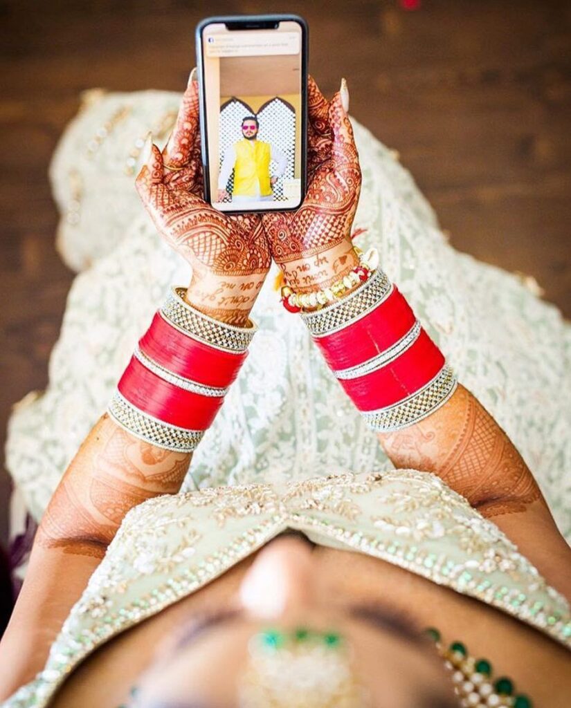 35+ Photo Ideas to Flaunt Your Bridal Chooda Because Why Not? | WeddingBazaar