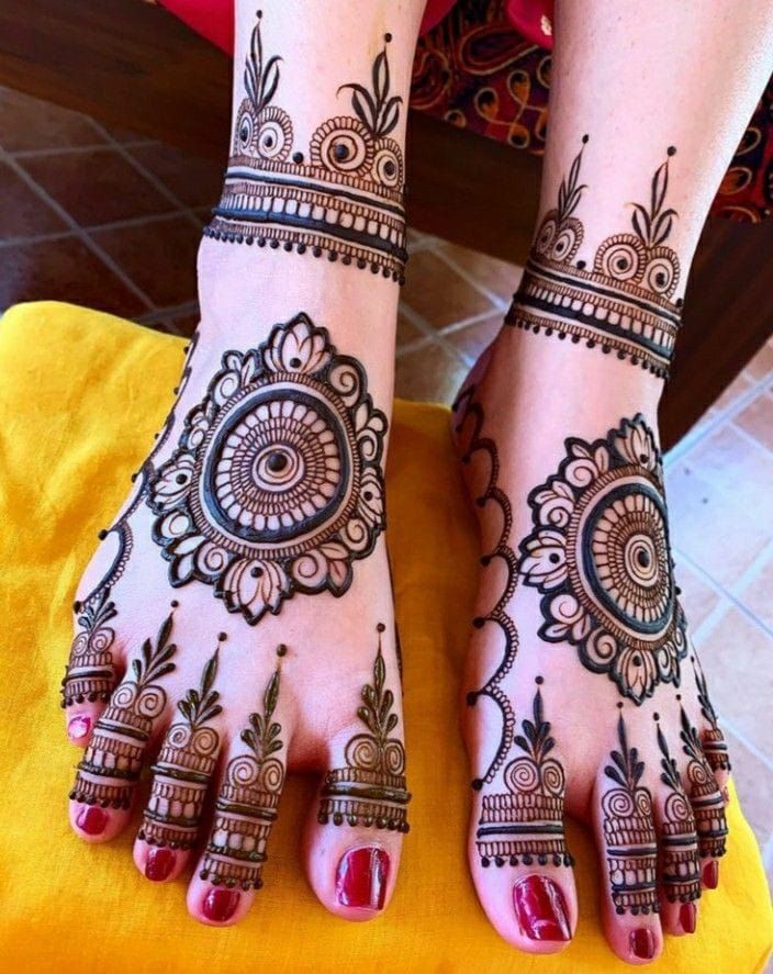 40+ Bridal feet mehandi