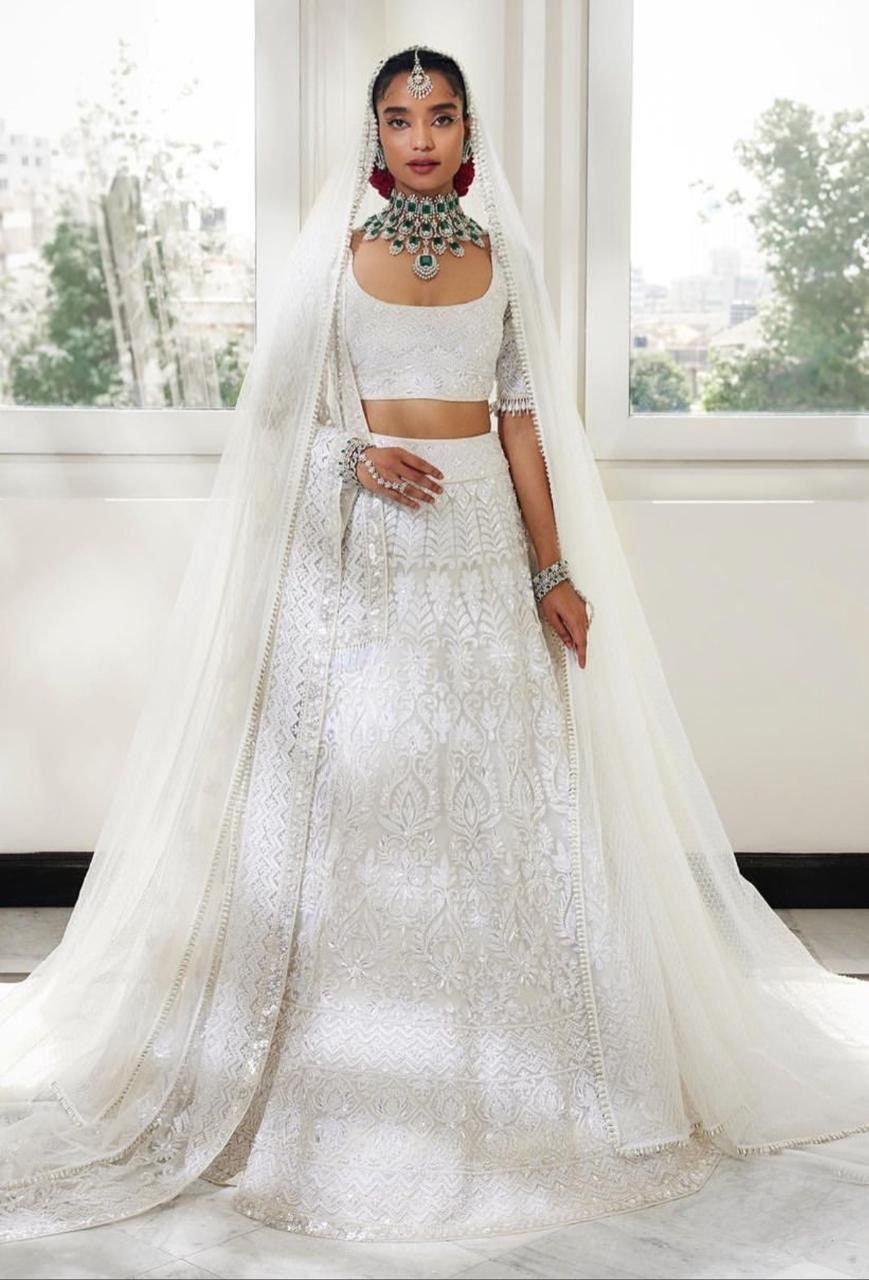 embroidered bridal lehenga